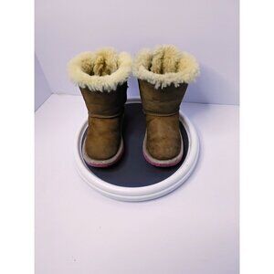 UGG Girls Sheepskin Boots W/ Pink Ribbons Size 12